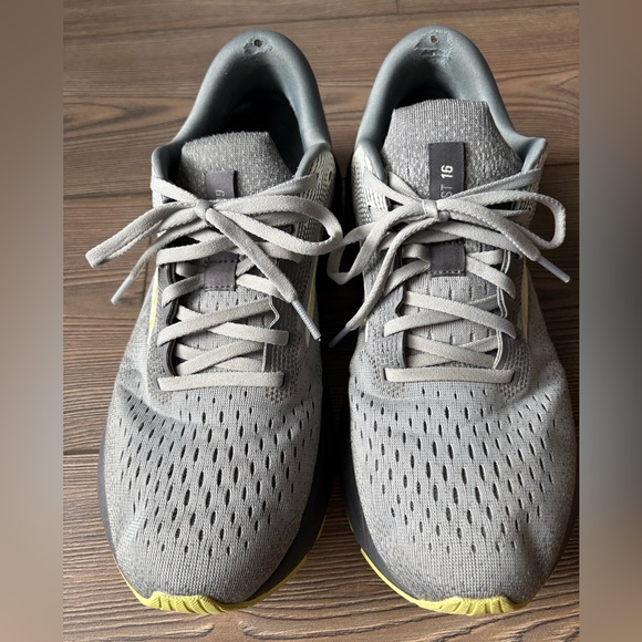 Brooks Ghost 16 - Running Shoes - Grey/Green - Men's 10.5 - Picture 2 of 5